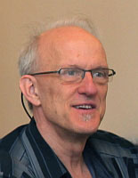 Dr Stephen  Richard